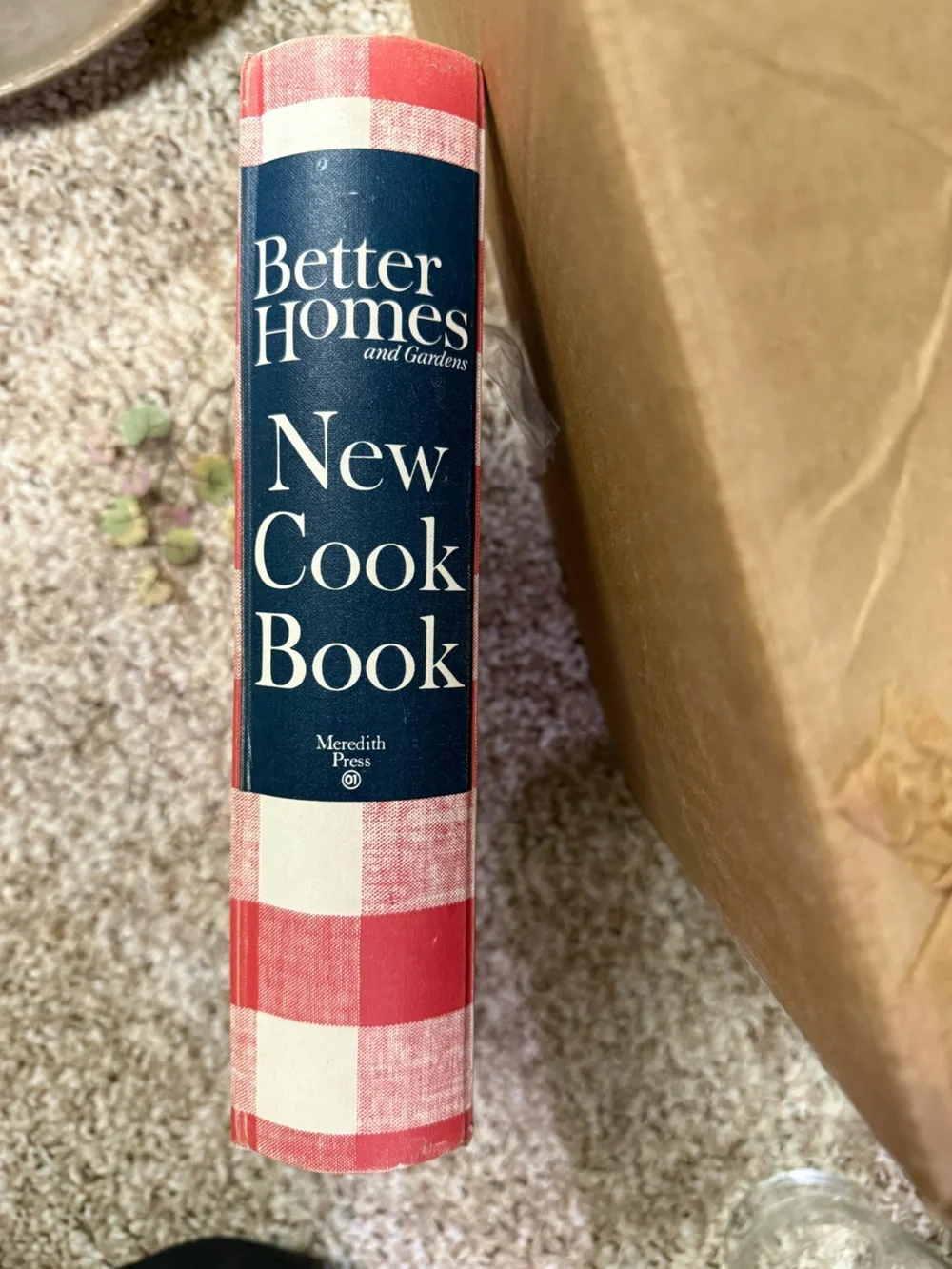 Better Homes And Gardens Red and White Gingham Cookbook